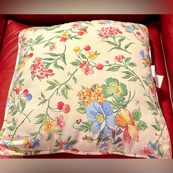 Pair of Vintage Waverly Home Fashions Yellow Floral Decorative Accent Pillows - Picture 4 of 16